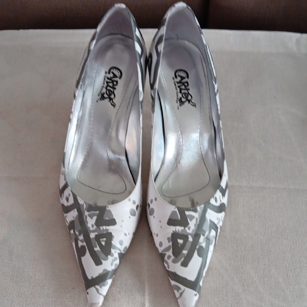 Carlos Santana Artistic Gray And White Heels